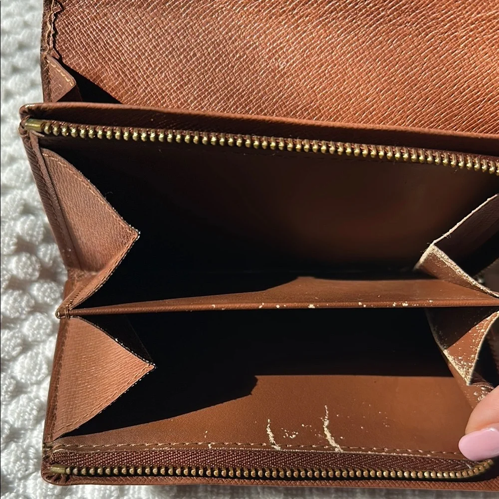 Louis Vuitton Brown and Gold Wallet - Picture 6 of 15